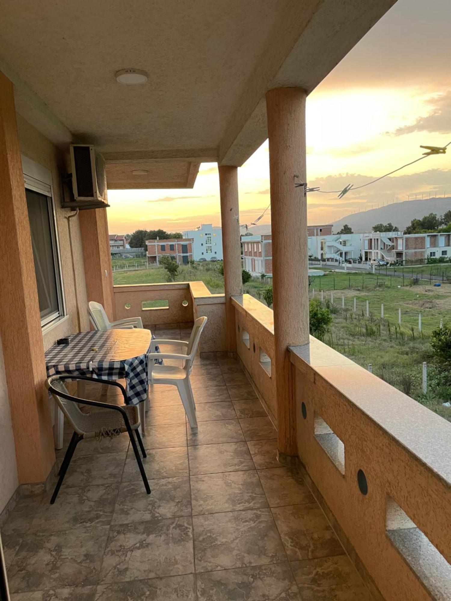 Vali Apartment *