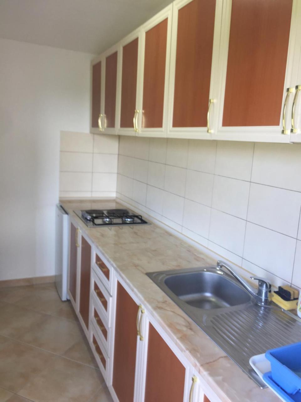 Vali Apartment *
