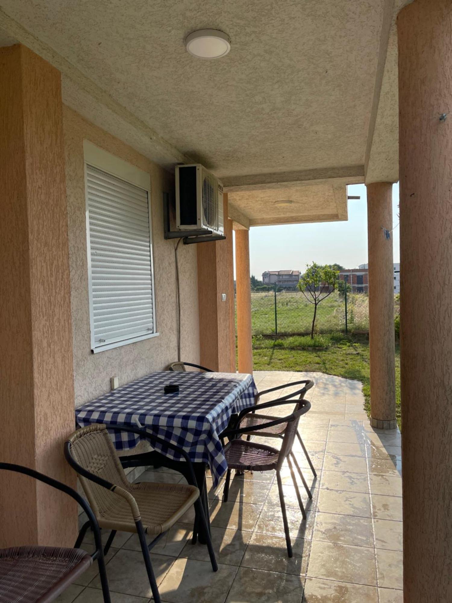 Vali Appartamento Ulcinj