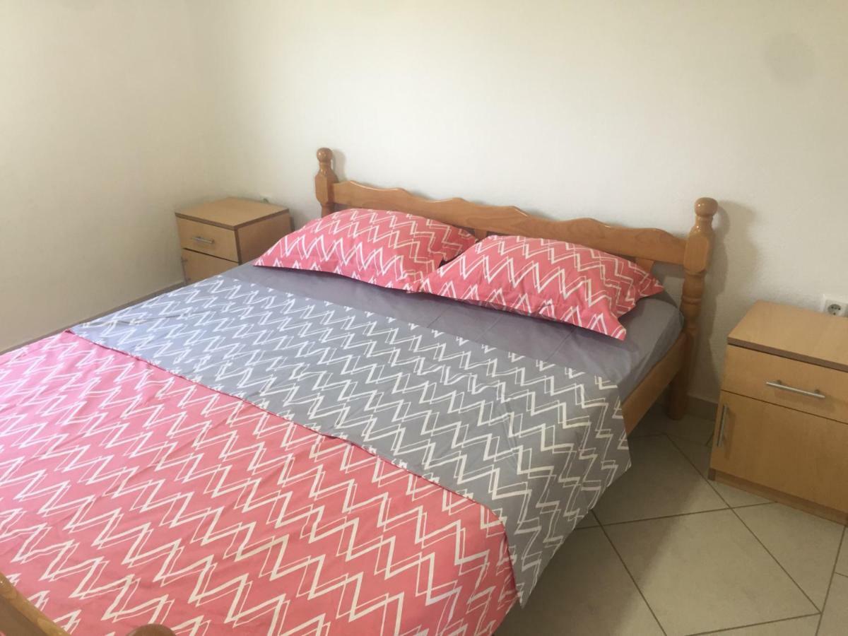 Vali * Ulcinj